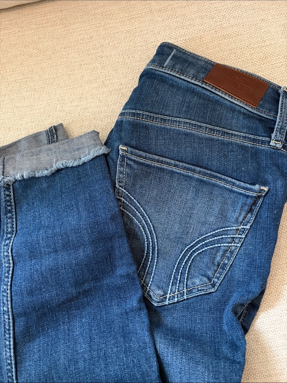 Hollister Women's Dark Blue Stretch Skinny Jeans